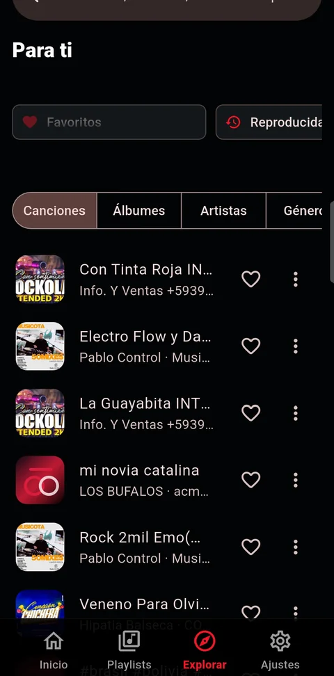 Biblioteca musical de SpinPlayer con pestañas de canciones, álbumes y artistas y una lista de pistas del dispositivo.